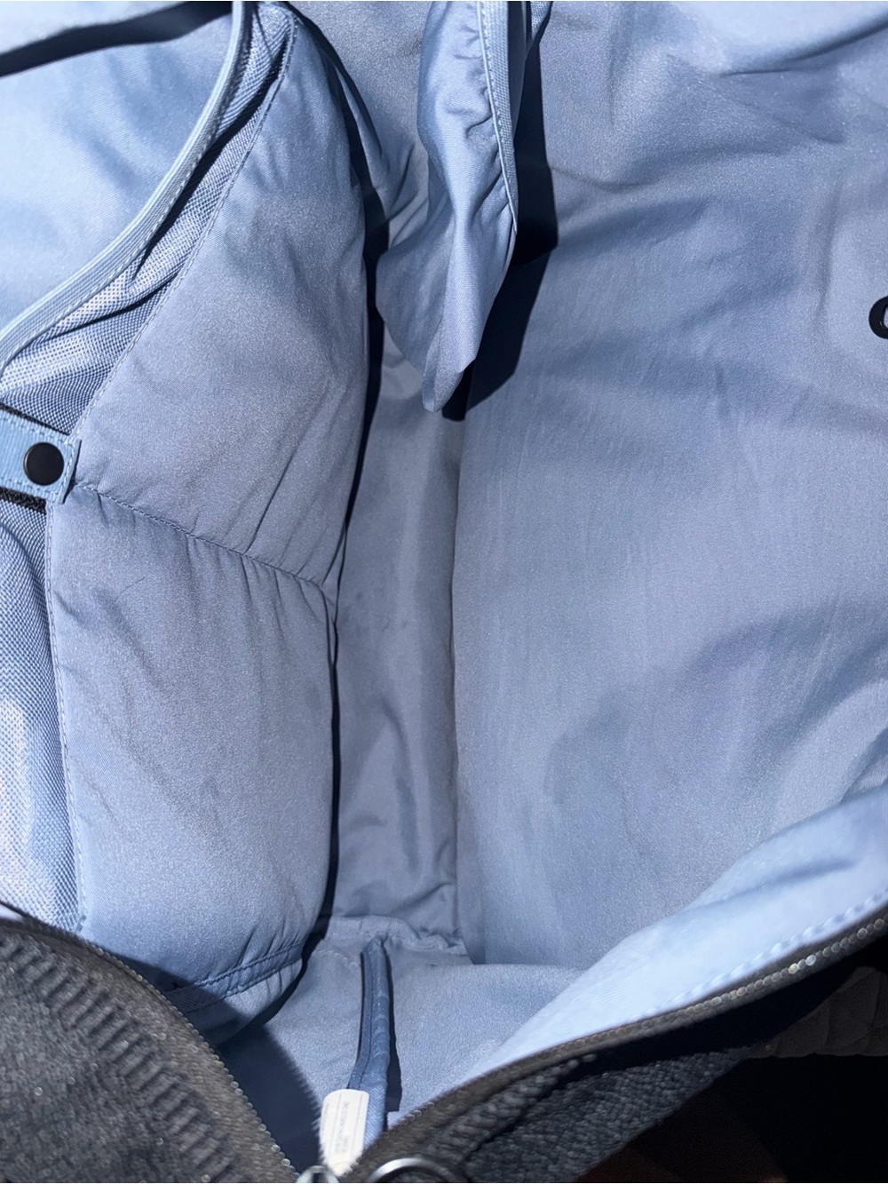 Nike One - Women's Training Tote Bag (18L) - Picture 3 of 8
